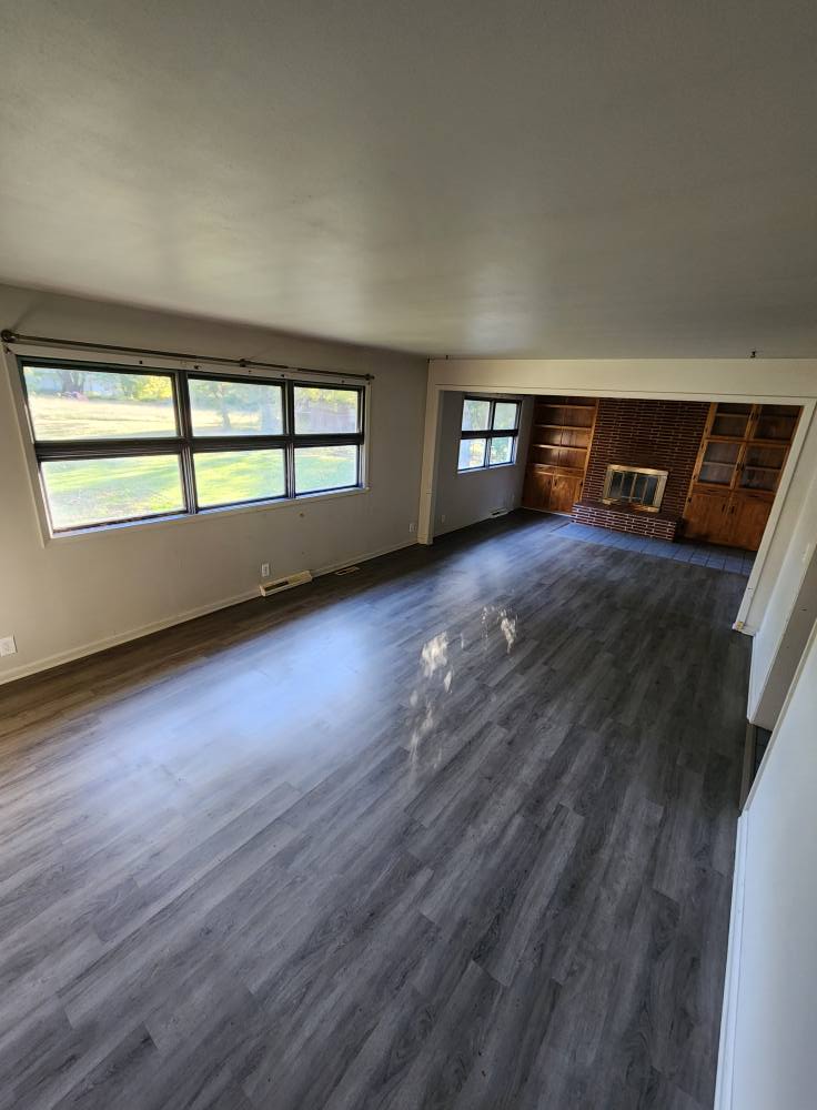 411 E Washington St Windsor MO 4.jpg